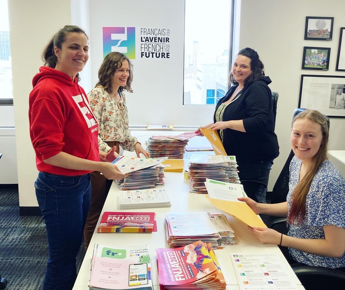 Mail out et bénévole Mail out et bénévole